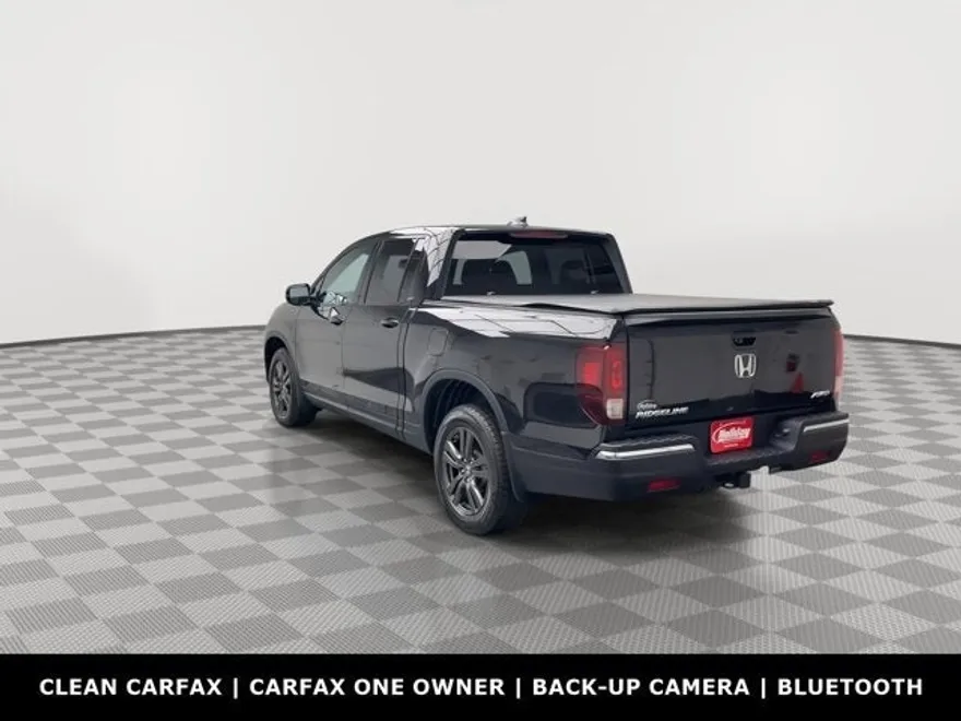 2019 Honda Ridgeline Sport photo 1