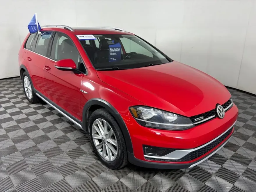 2019 Volkswagen Golf Alltrack TSI SE photo 1
