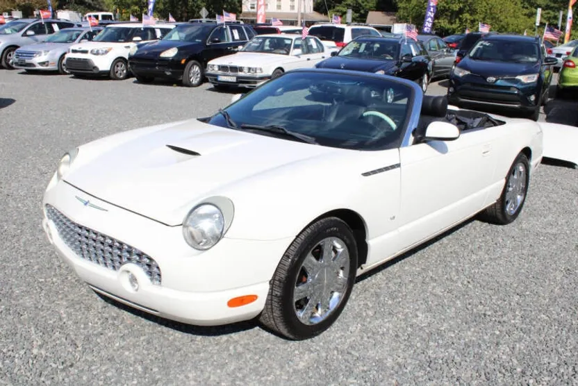 2003 Ford Thunderbird Deluxe photo 1