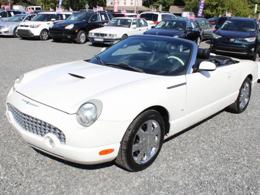 2003 Ford Thunderbird Deluxe photo 1
