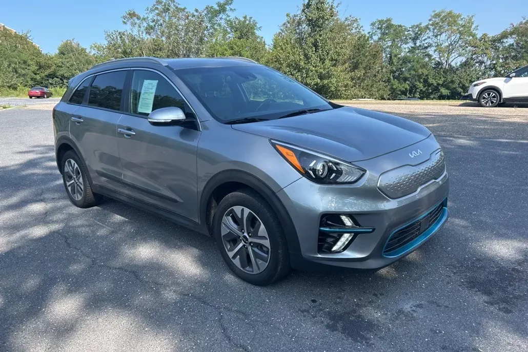 2022 Kia Niro EV EX photo 1