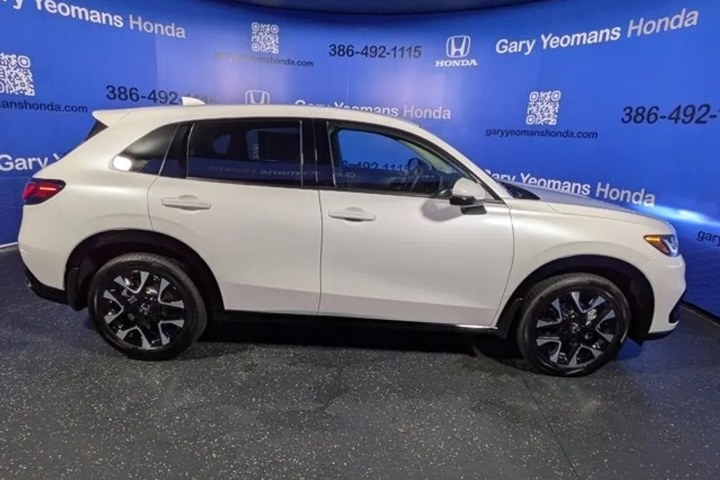 2026 Honda HR-V EX-L photo 1