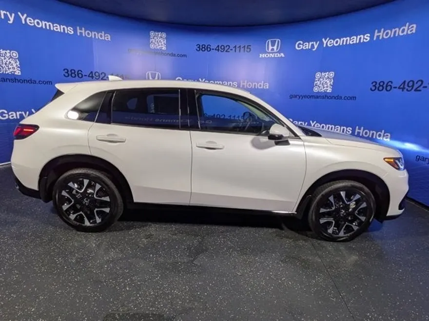 2026 Honda HR-V EX-L photo 1