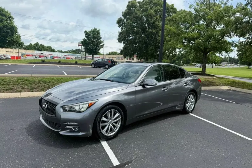 2017 Infiniti Q50 3.0t Signature Edition AWD photo 1