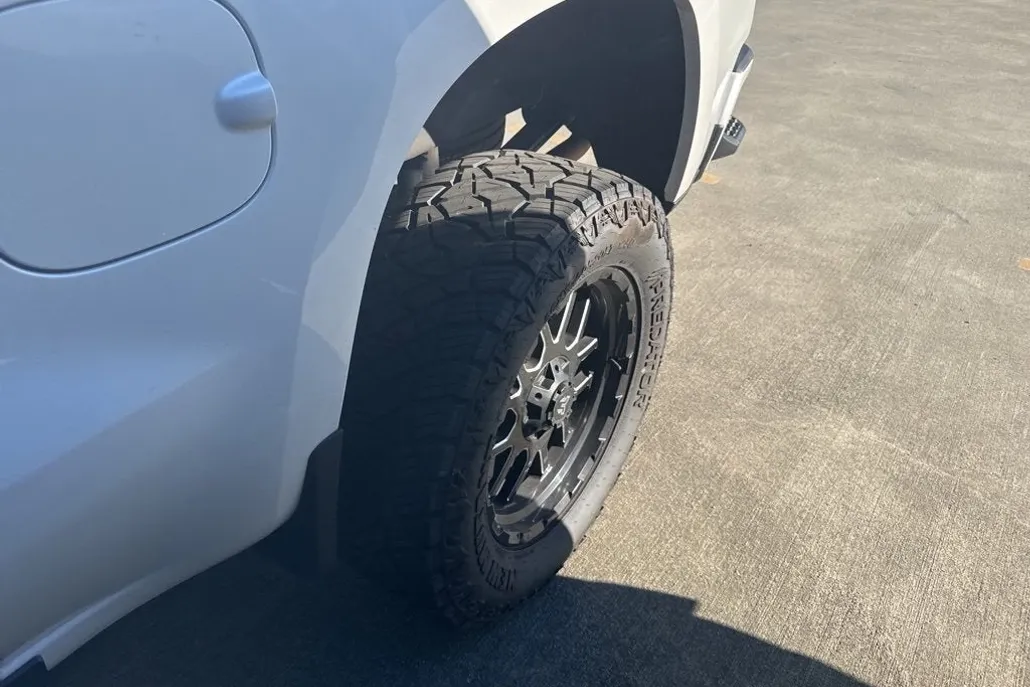 2020 Chevrolet Silverado 1500 RST photo 1