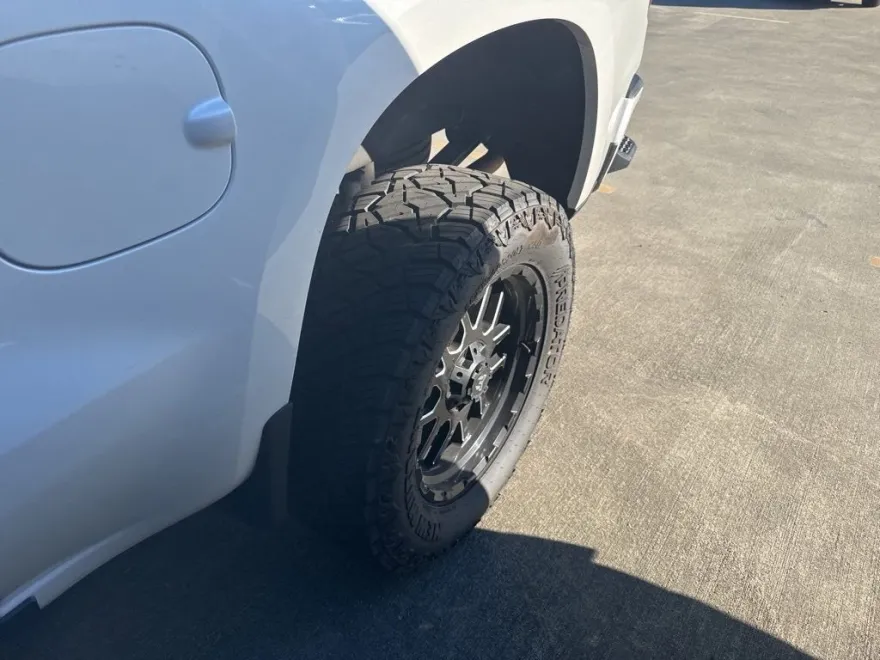 2020 Chevrolet Silverado 1500 RST photo 1