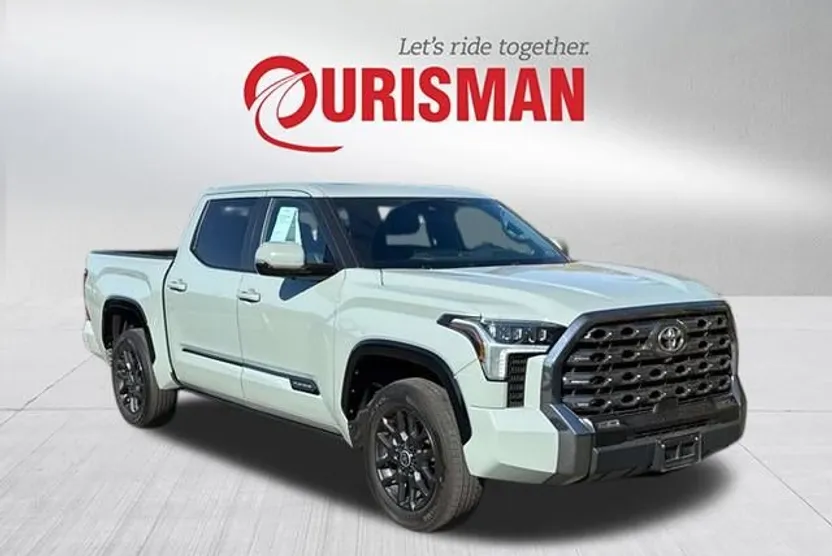 2024 Toyota Tundra Platinum photo 1