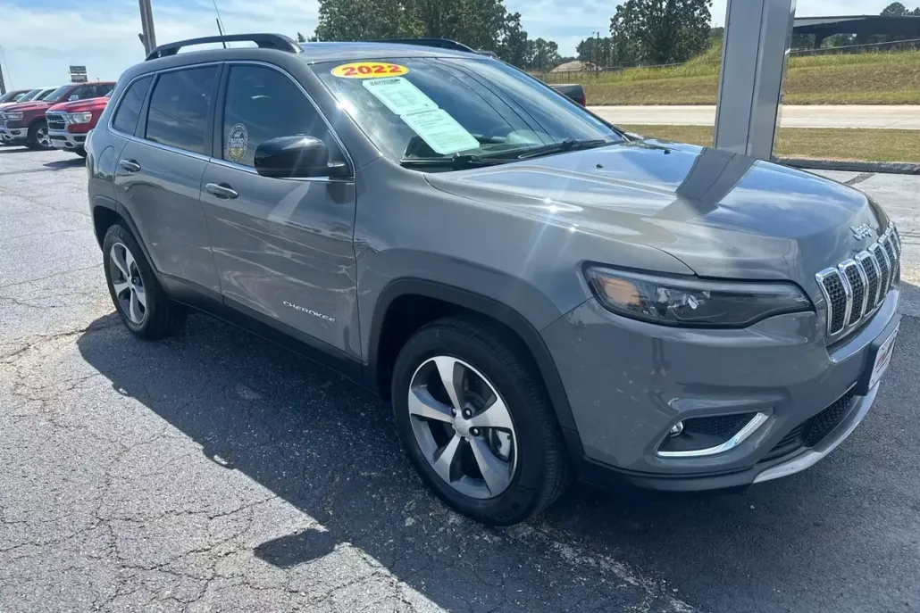 2022 Jeep Cherokee Limited photo 1