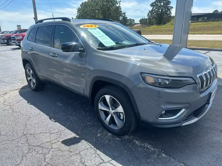 2022 Jeep Cherokee Limited photo 1
