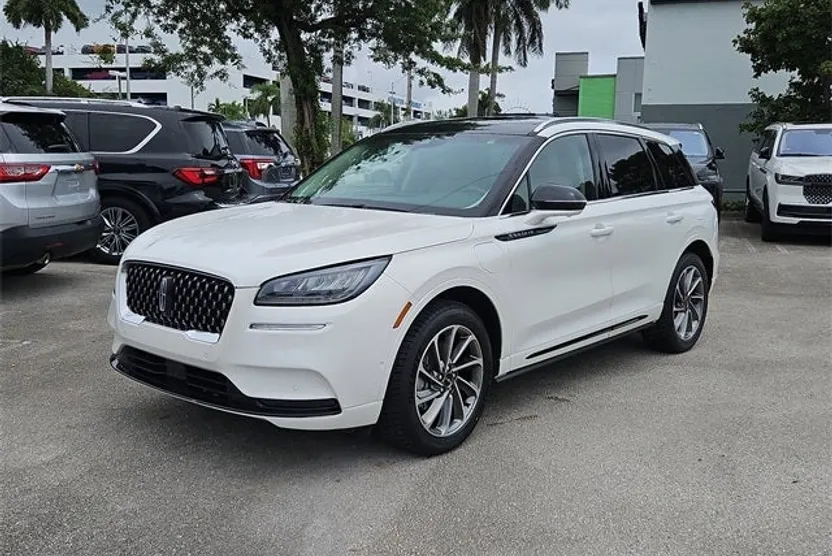 2021 Lincoln Corsair Grand Touring photo 1