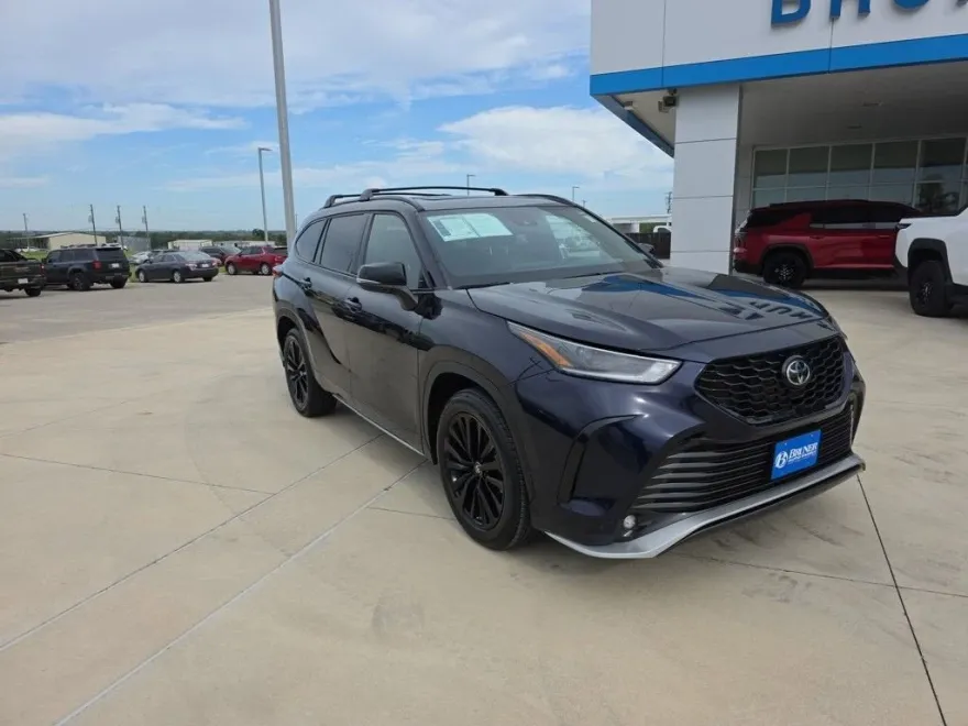 2023 Toyota Highlander XSE photo 1