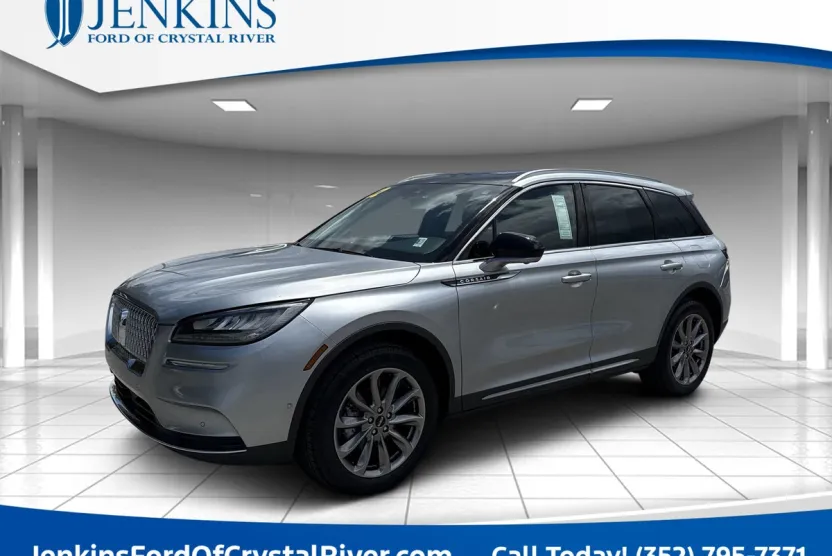2022 Lincoln Corsair Standard photo 1