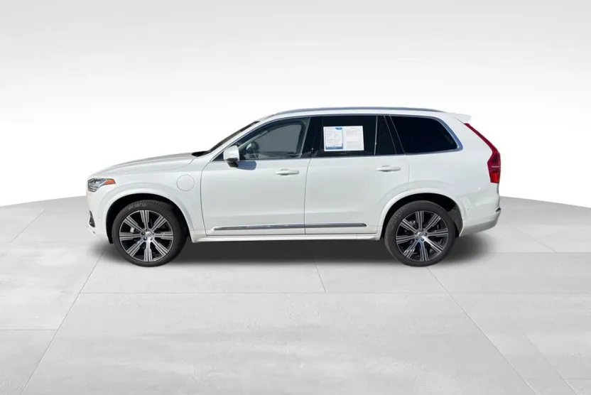 2024 Volvo XC90 T8 Ultimate photo 1