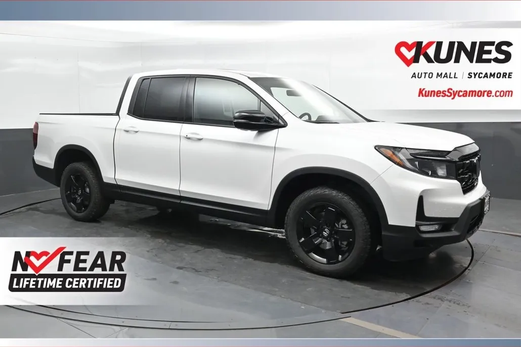 2025 Honda Ridgeline Black Edition photo 1