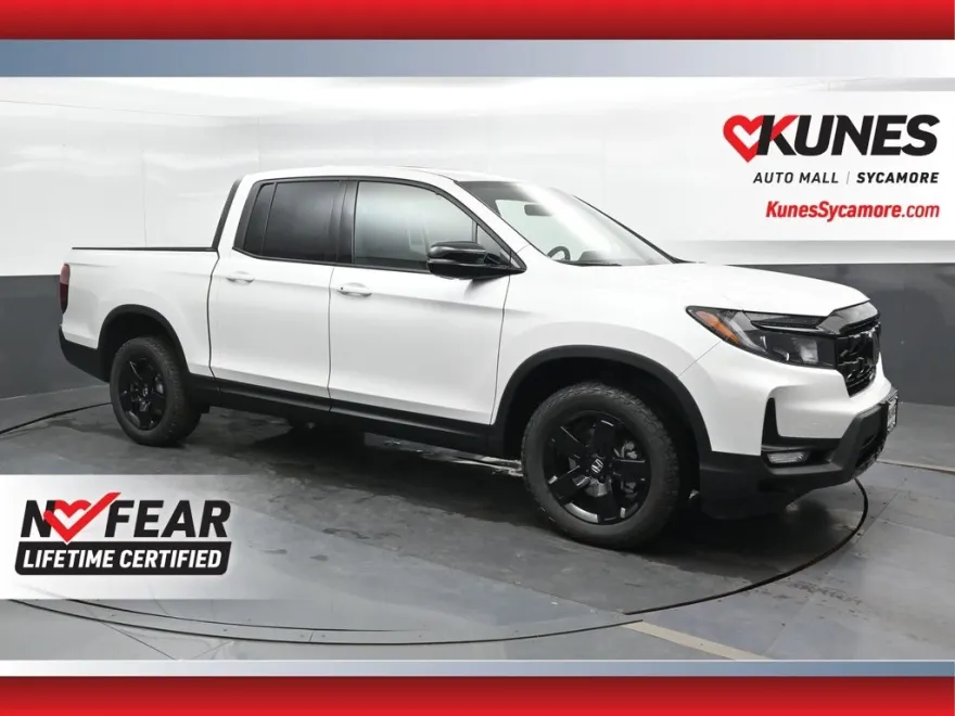 2025 Honda Ridgeline Black Edition photo 1