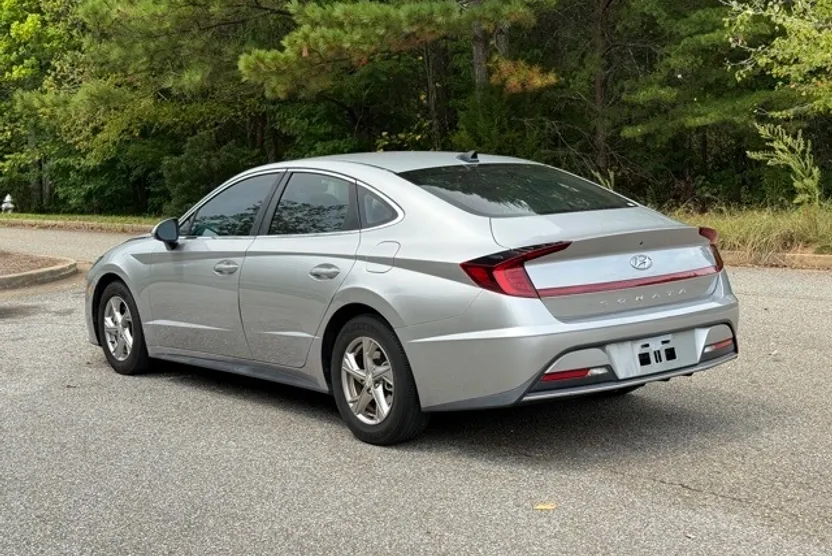 2020 Hyundai Sonata SE photo 1