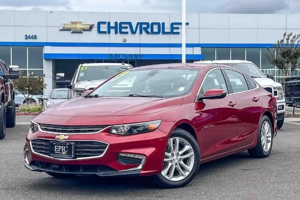 2018 Chevrolet Malibu 1LT photo 1