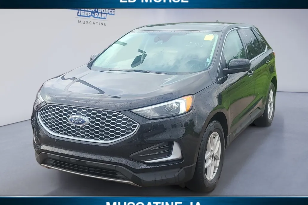 2023 Ford Edge SEL photo 1