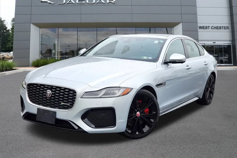 2021 Jaguar XF R-Dynamic SE photo 1