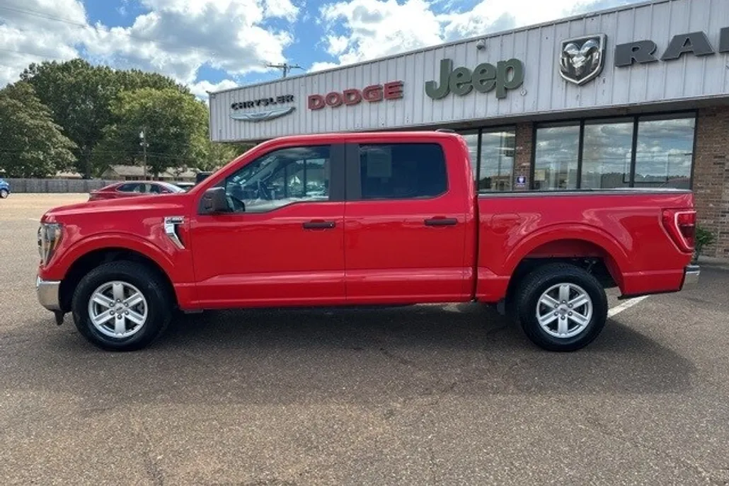 2023 Ford F-150 XLT photo 1