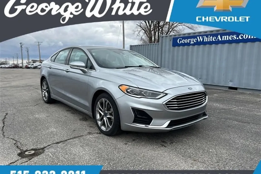 2020 Ford Fusion SEL photo 1