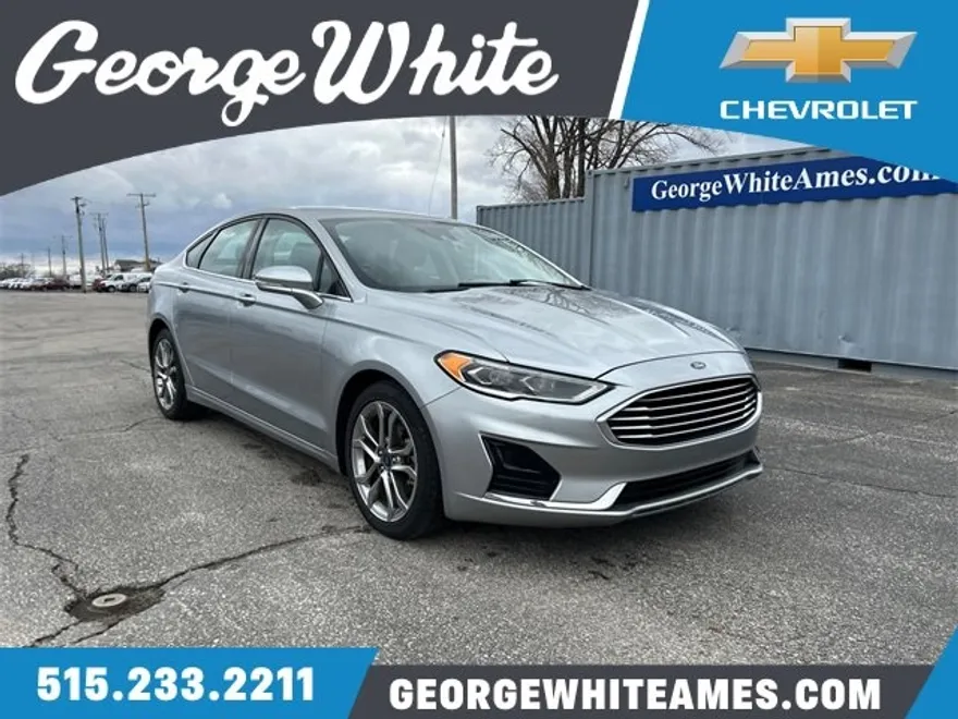 2020 Ford Fusion SEL photo 1