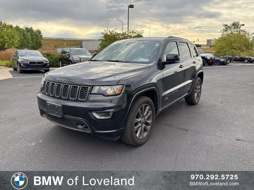 2017 Jeep Grand Cherokee Limited Anniversary Edition photo 1