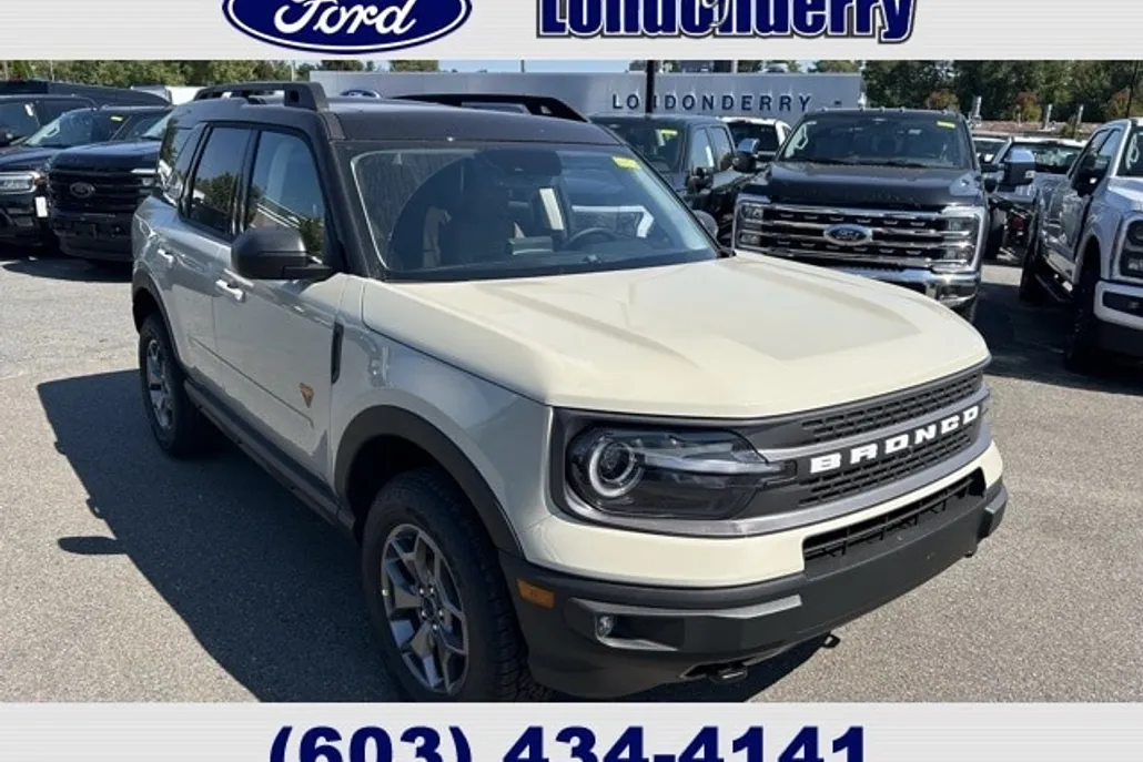 2024 Ford Bronco Sport Badlands photo 1