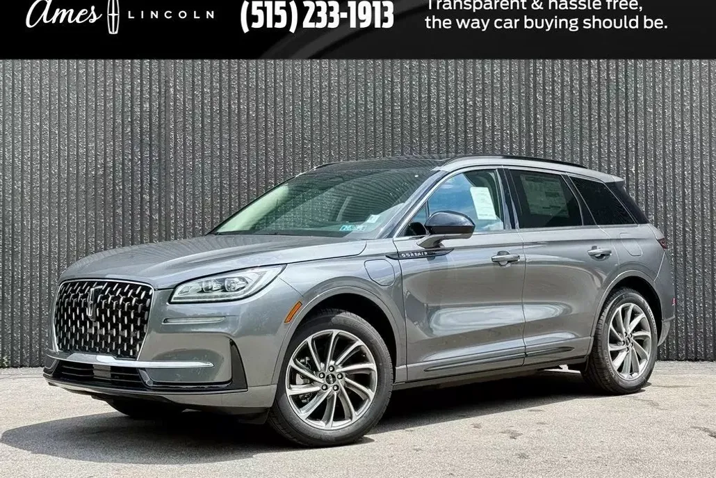 2025 Lincoln Corsair Grand Touring photo 1