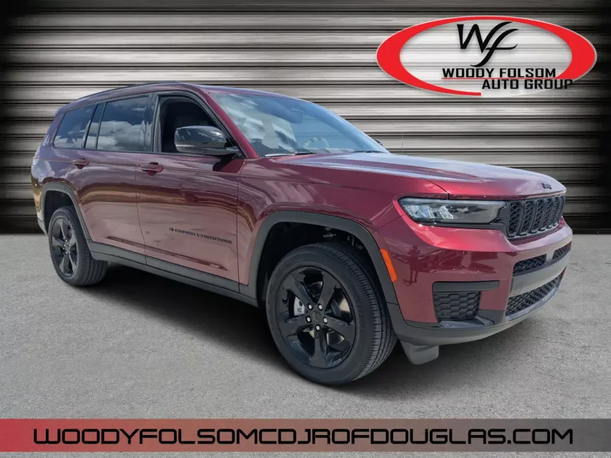 2025 Jeep Grand Cherokee Altitude photo 1