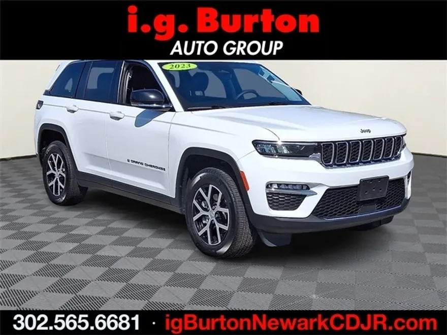 2023 Jeep Grand Cherokee Limited photo 1