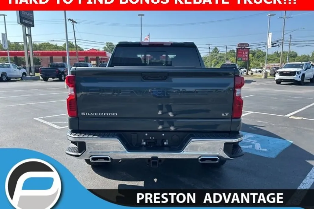 2025 Chevrolet Silverado 1500 LT photo 1