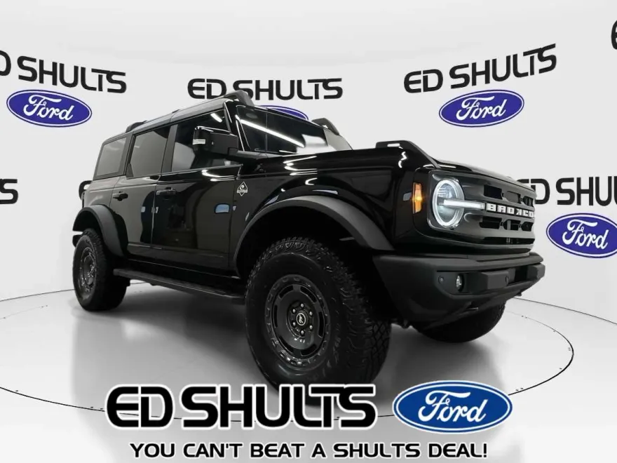 2024 Ford Bronco Outer Banks photo 1