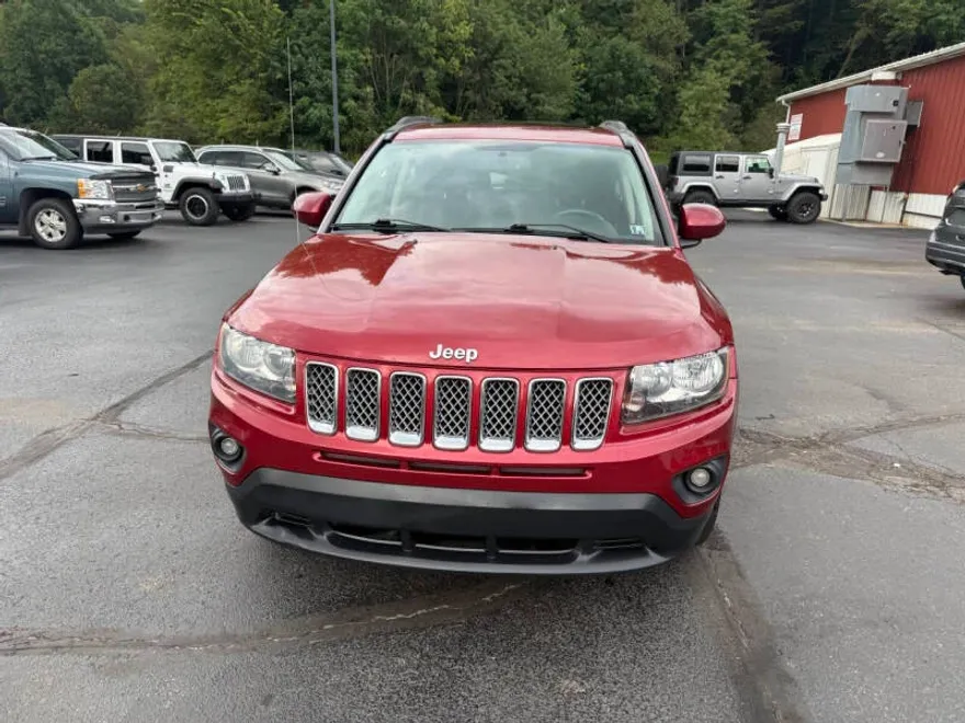 2014 Jeep Compass Latitude photo 1