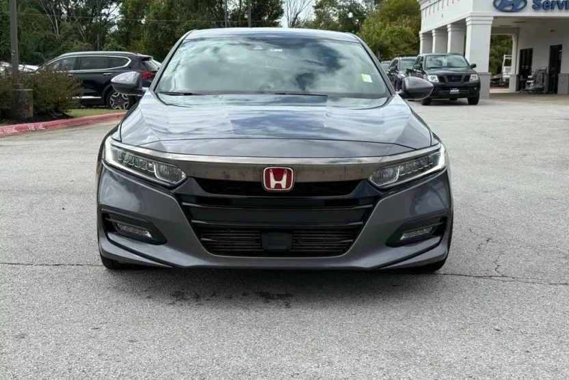 2018 Honda Accord Sport photo 1