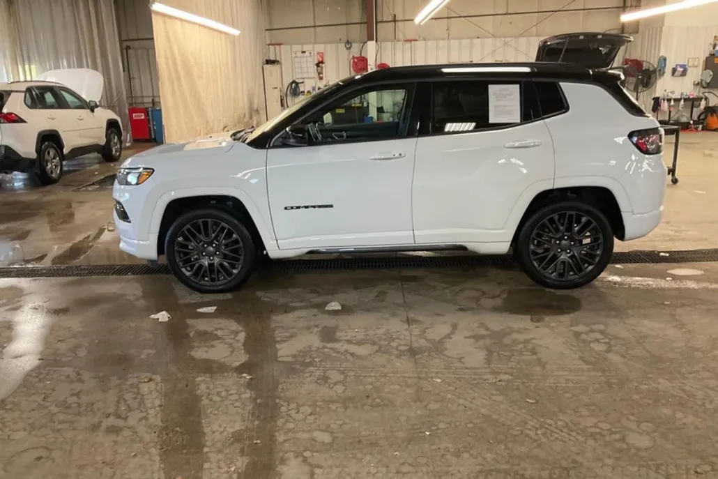 2022 Jeep Compass High Altitude photo 1