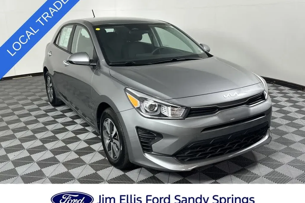 2023 Kia Rio S photo 1