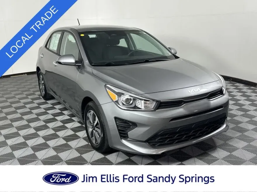 2023 Kia Rio S photo 1