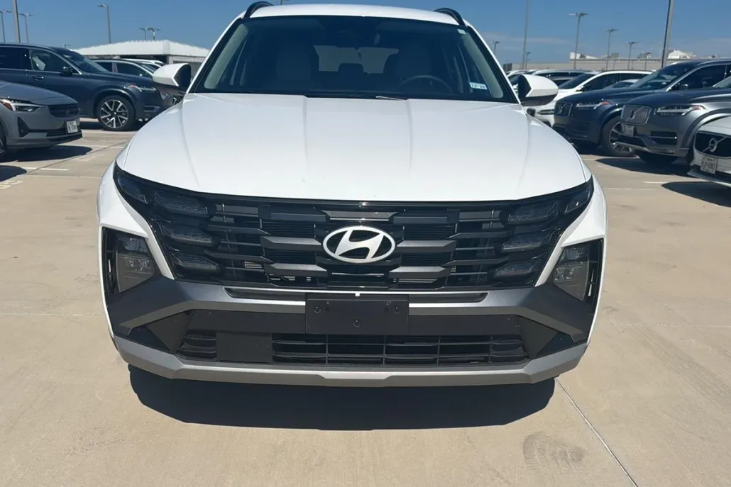 2025 Hyundai Tucson SEL photo 1