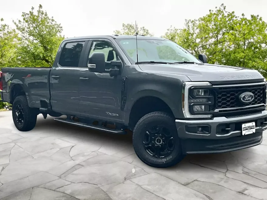 2025 Ford F-250 XL photo 1