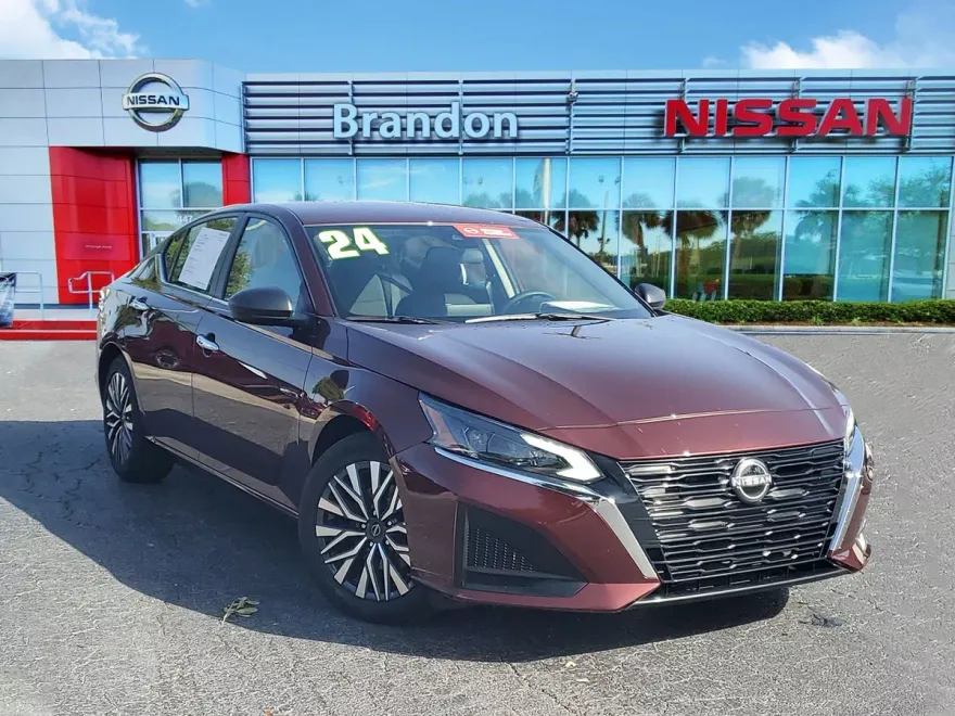 2024 Nissan Altima 2.5 SV photo 1