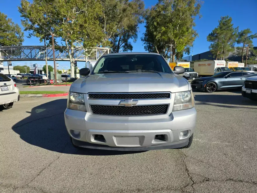 2010 Chevrolet Tahoe LS photo 1