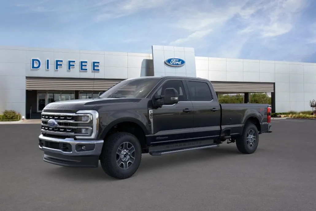 2025 Ford F-350 Lariat photo 1