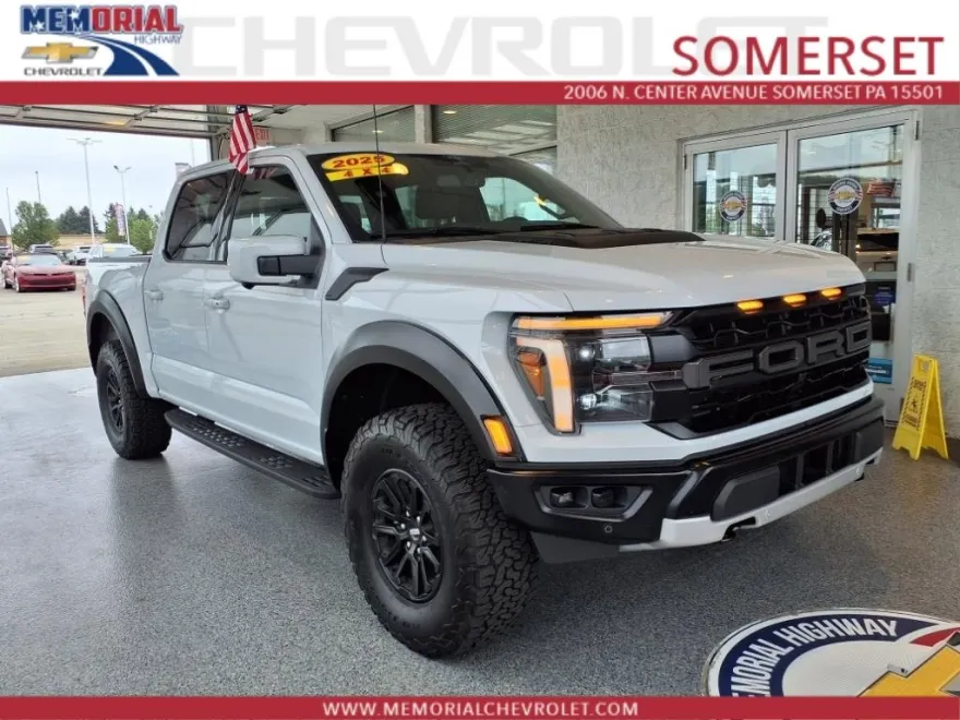 2025 Ford F-150 Raptor photo 1