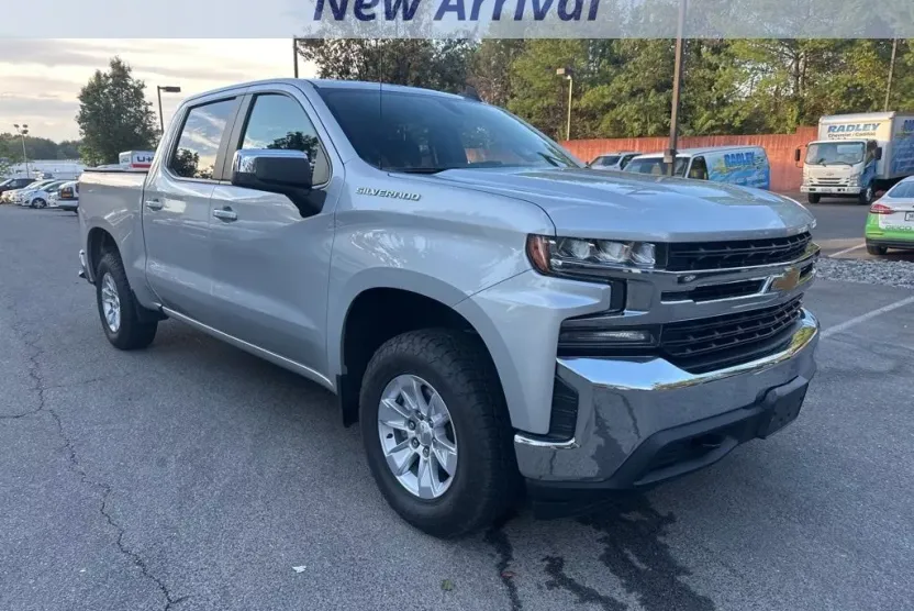 2020 Chevrolet Silverado 1500 LT photo 1