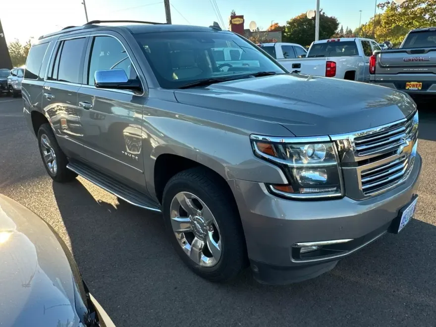 2017 Chevrolet Tahoe Premier photo 1