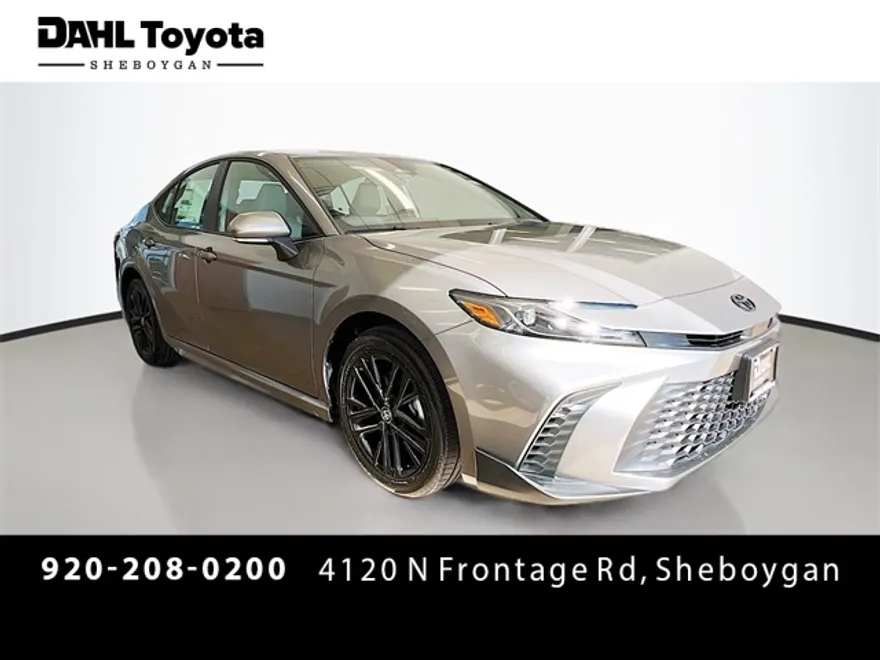 2026 Toyota Camry SE photo 1