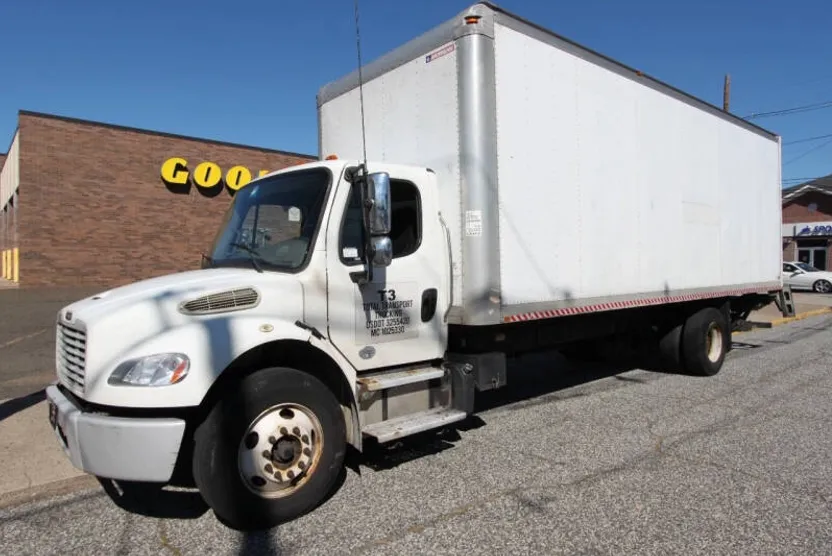 2015 Freightliner M2 106 Medium Duty photo 1