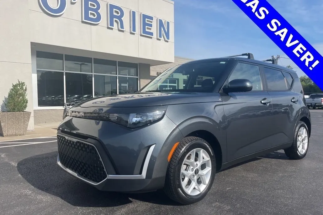 2023 Kia Soul LX S photo 1