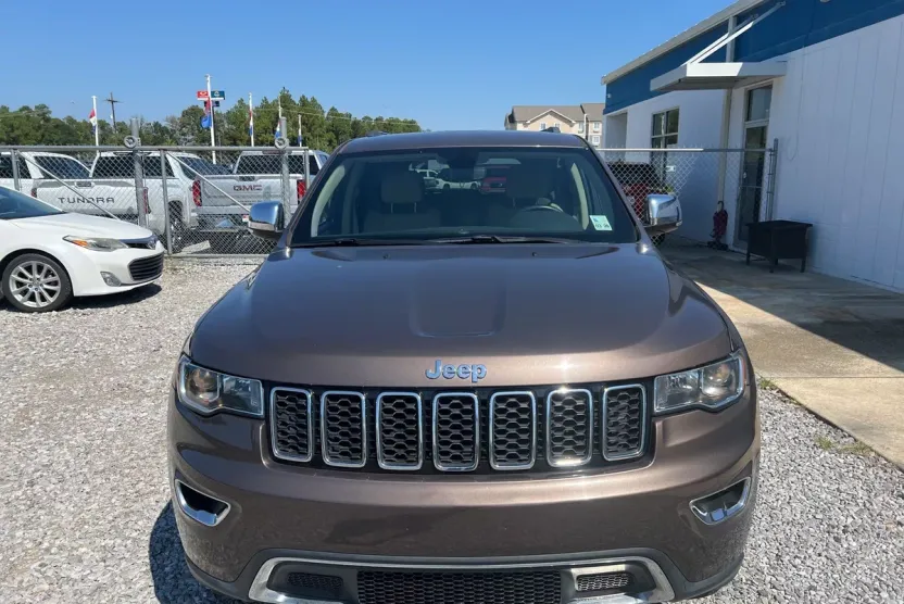2018 Jeep Grand Cherokee Limited photo 1